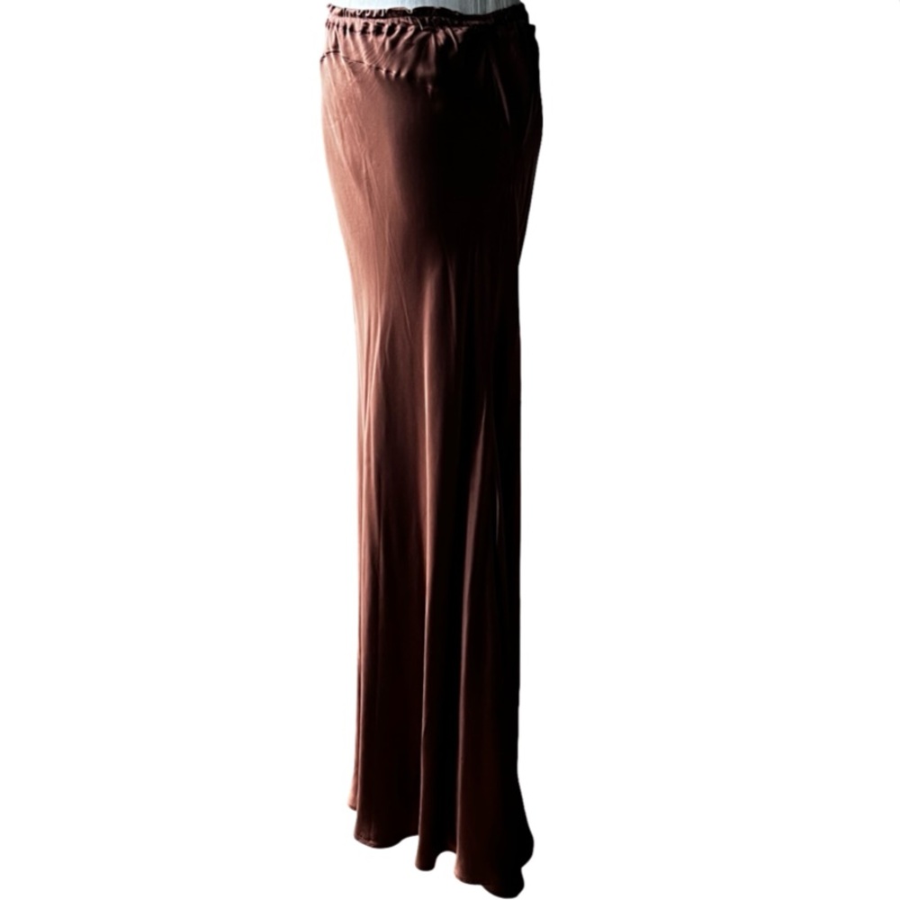 ‼️💥PRICE DROP ☄️ Vintage Roberto Cavalli Skirt Size M/L
100% Silk - Picture 3 of 13